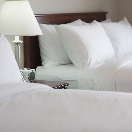 Hotel Arctic Iqaluit Room photo